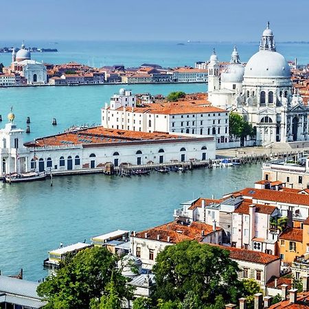 Hôtel Bella Venezia Extérieur photo