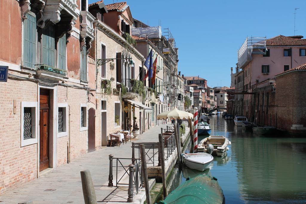 Hôtel Bella Venezia Extérieur photo